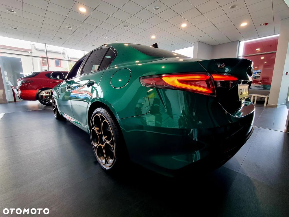 Alfa Romeo Giulia 2.0 Turbo Intensa Q4 - 6