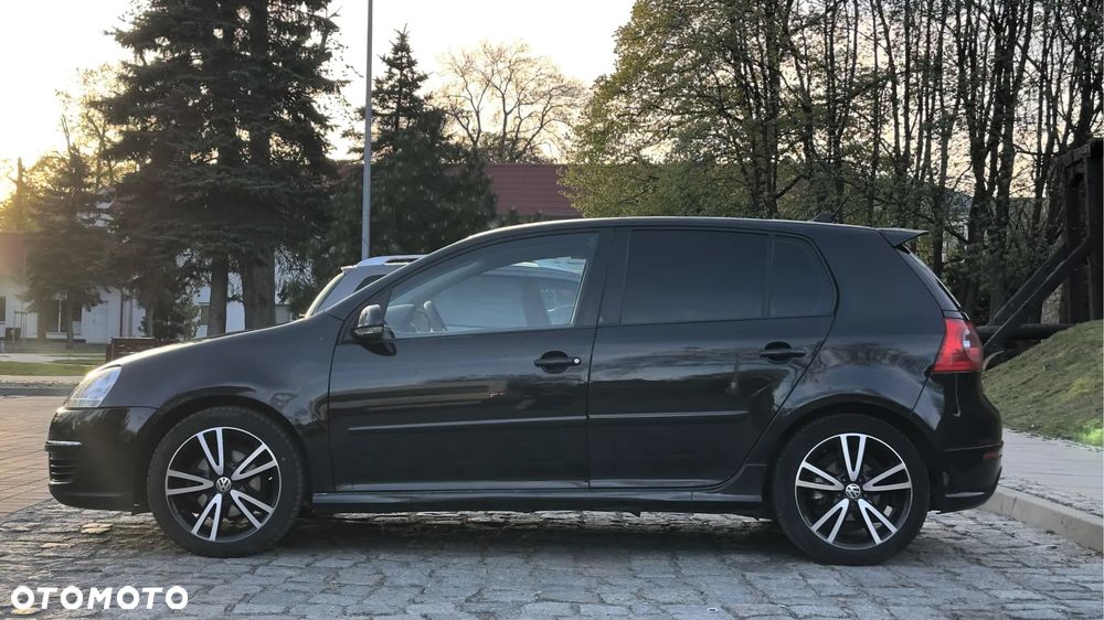 Volkswagen Golf - 10