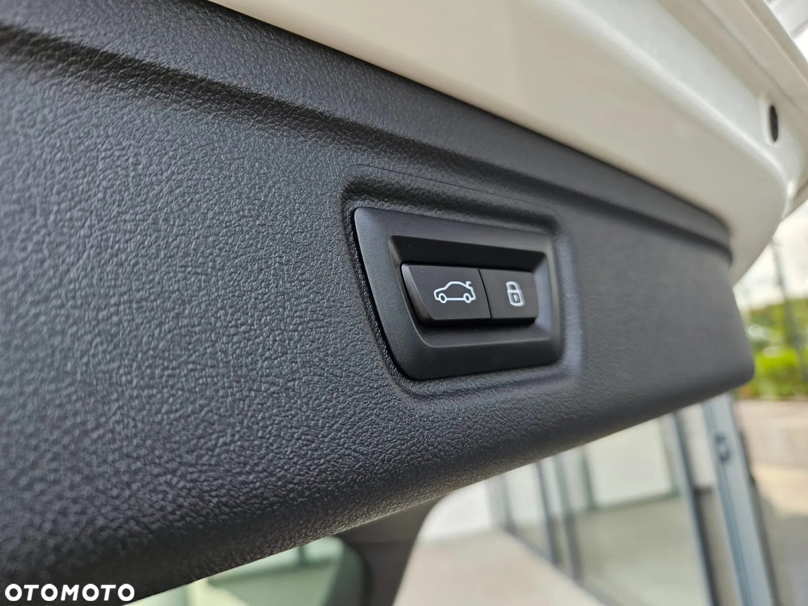 BMW Seria 3 320d Touring - 13