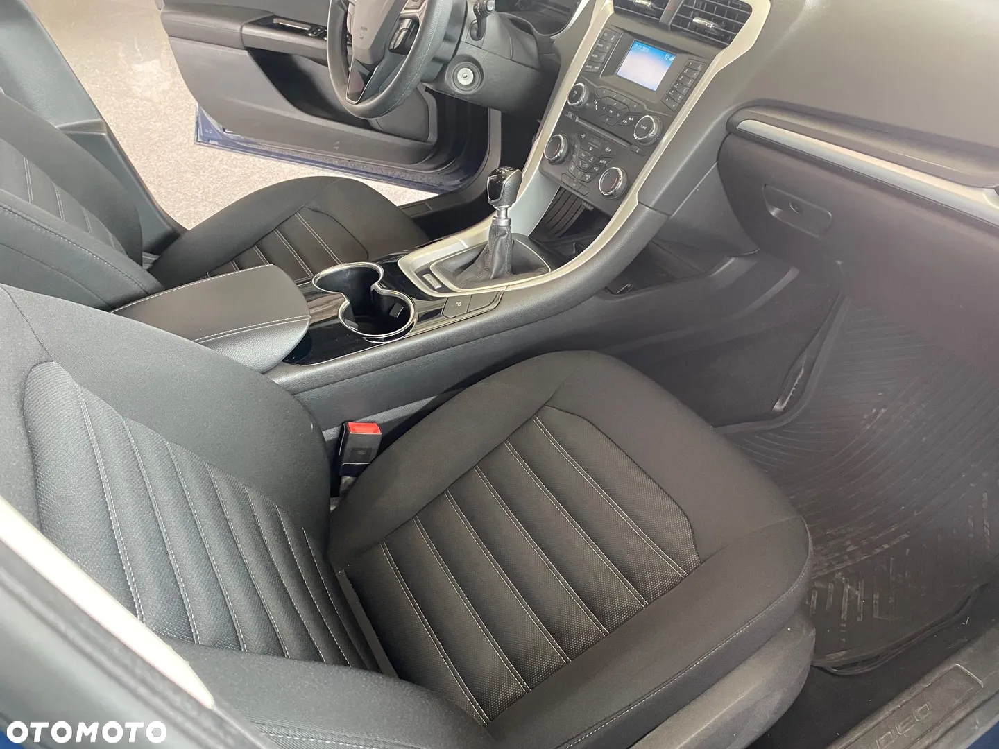Ford Mondeo 2.0 TDCi Ambiente - 10