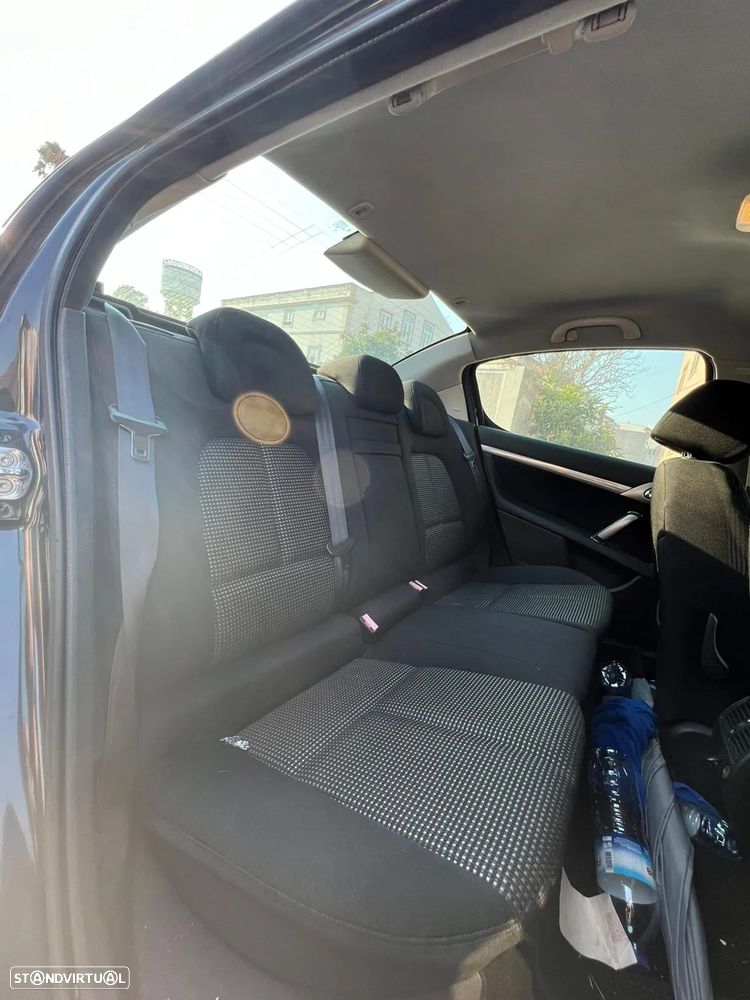 Peugeot 407 2.2 HDi Executive - 3