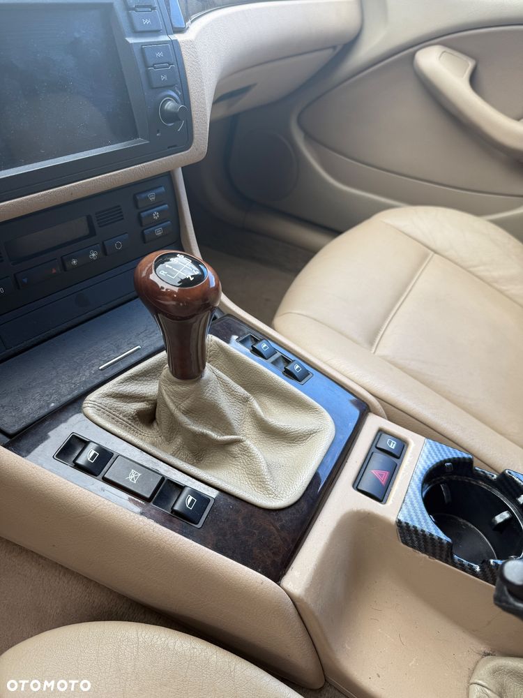 BMW Seria 3 320i - 13