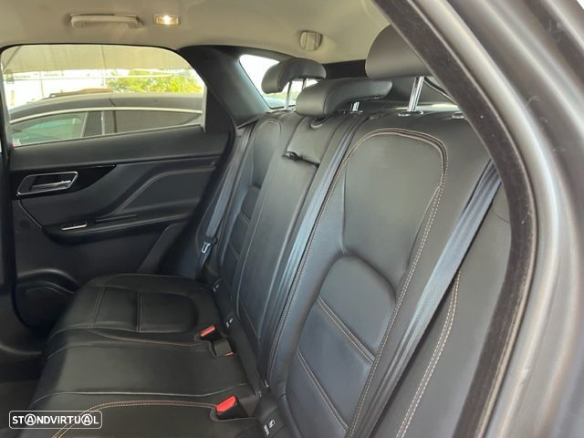 Jaguar F-Pace 2.0 i4D Prestige Aut. - 11