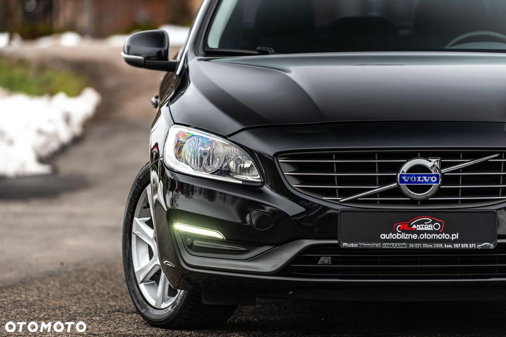 Volvo S60 D2 Momentum - 13