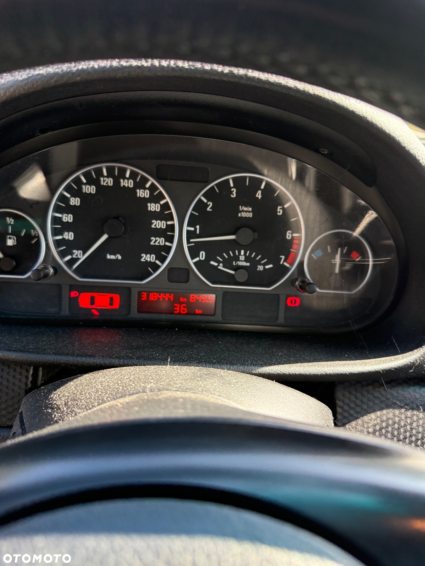 BMW Seria 3 330i - 16