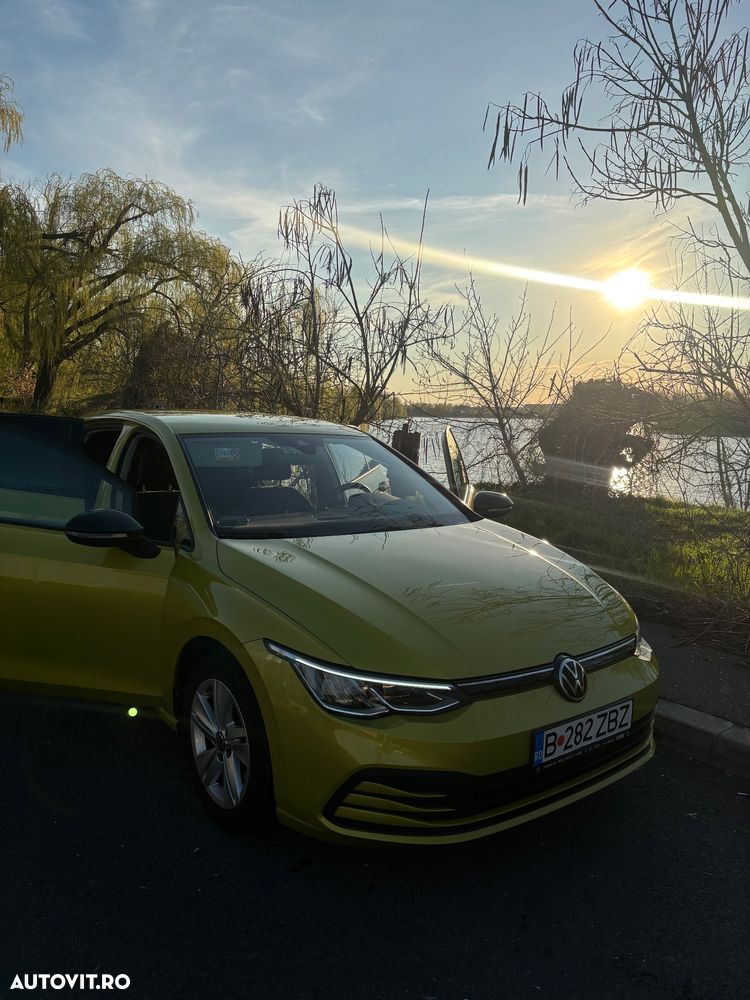 Volkswagen Golf 1.0 TSI Life - 1