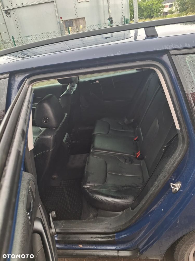 Volkswagen Passat 2.0 TDI Comfortline DSG - 8