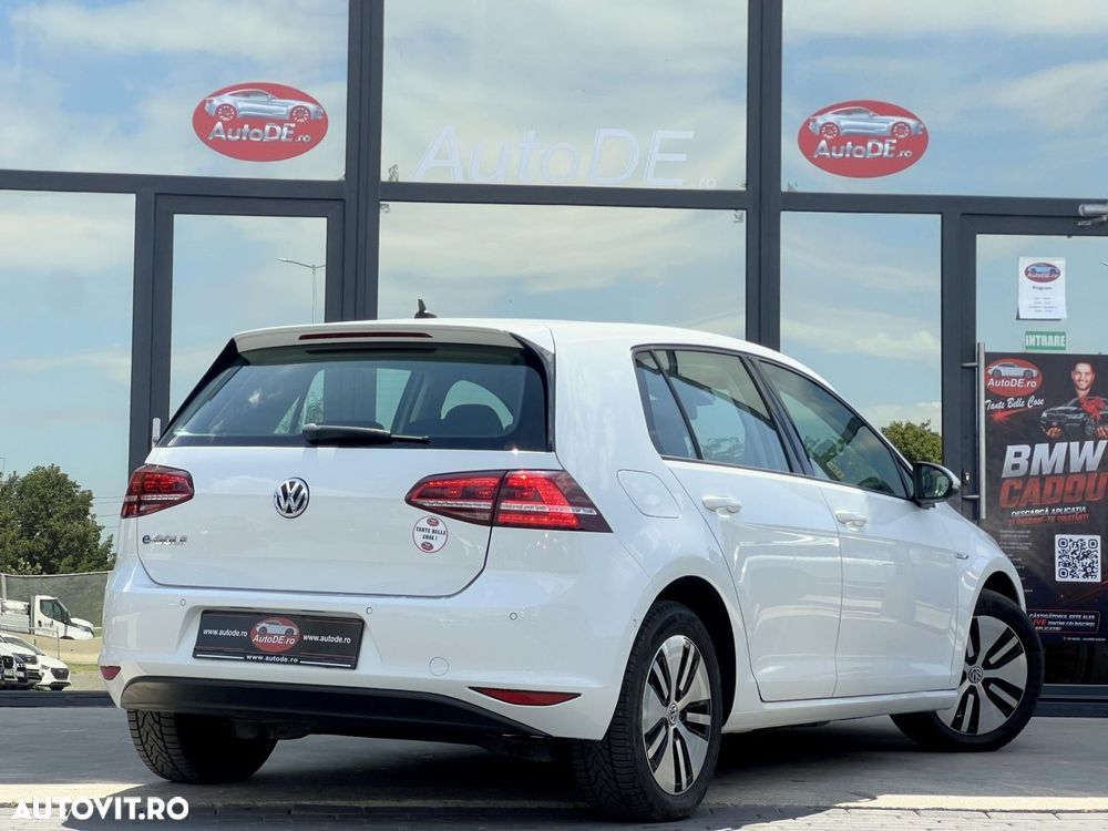 Volkswagen Golf - 4
