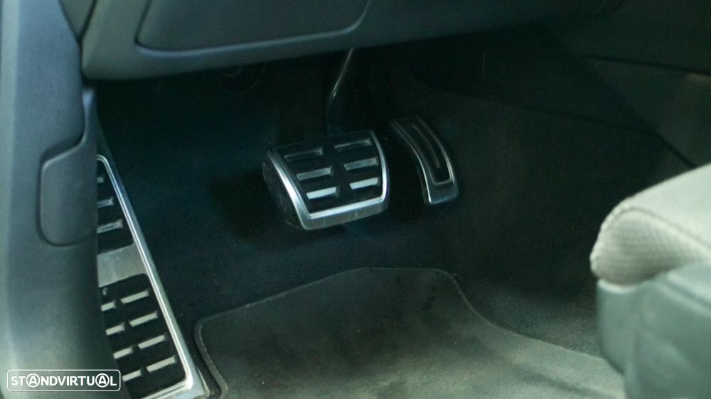 Audi A4 Avant 2.0 TDI S-line S tronic - 28