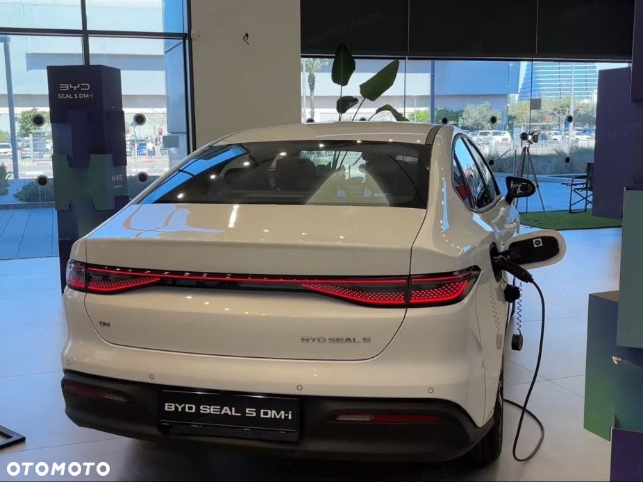 BYD Seal 5 - 5