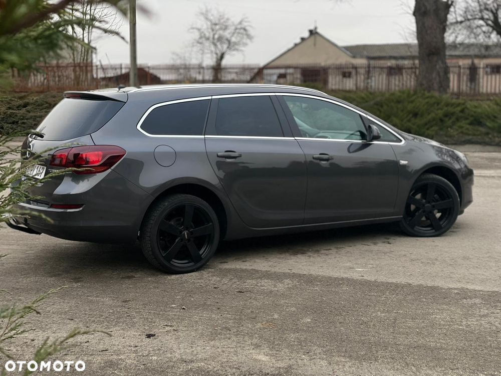 Opel Astra 1.4 Turbo Automatik Sport - 2