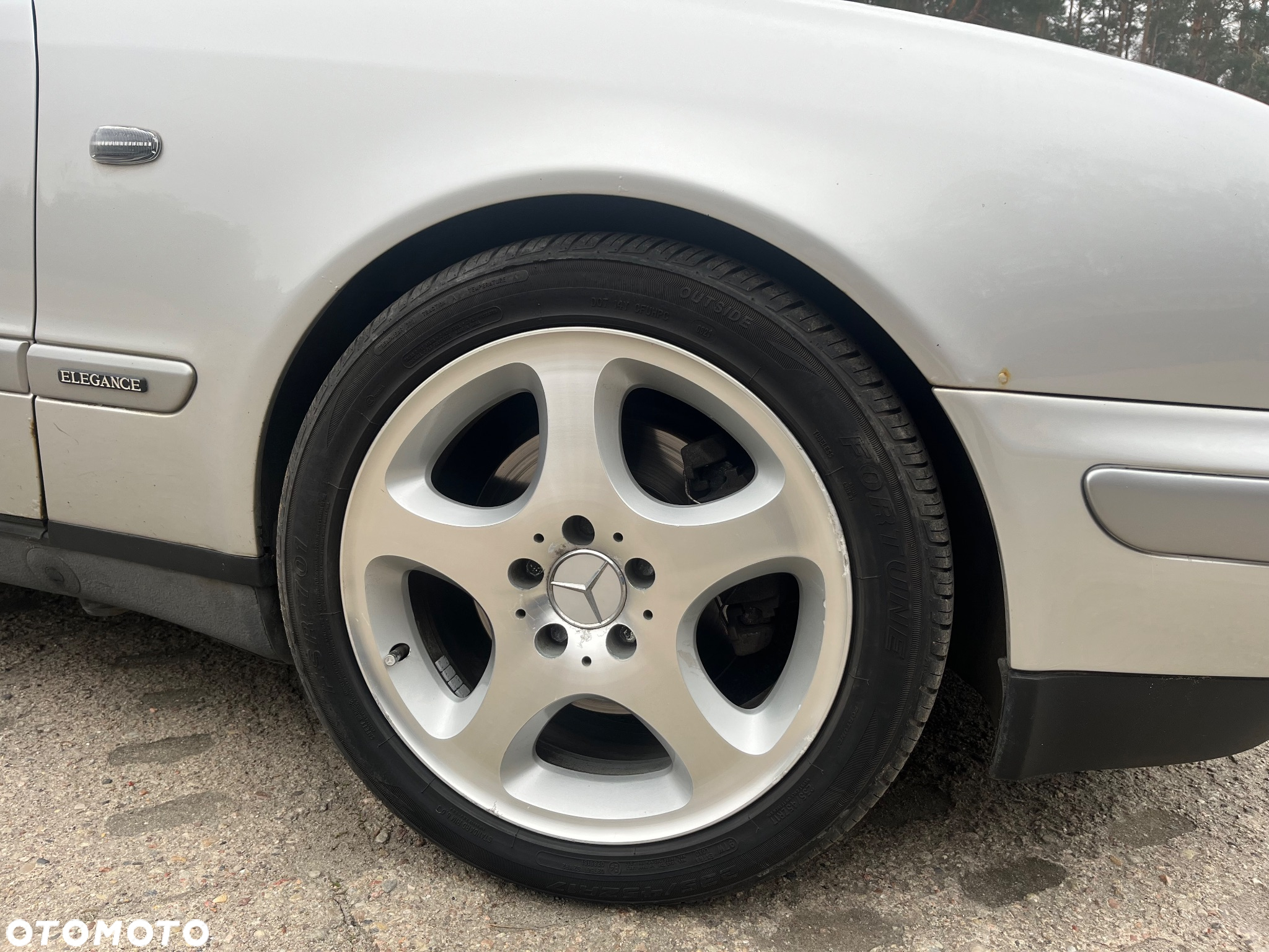Mercedes-Benz CLK 320 - 10