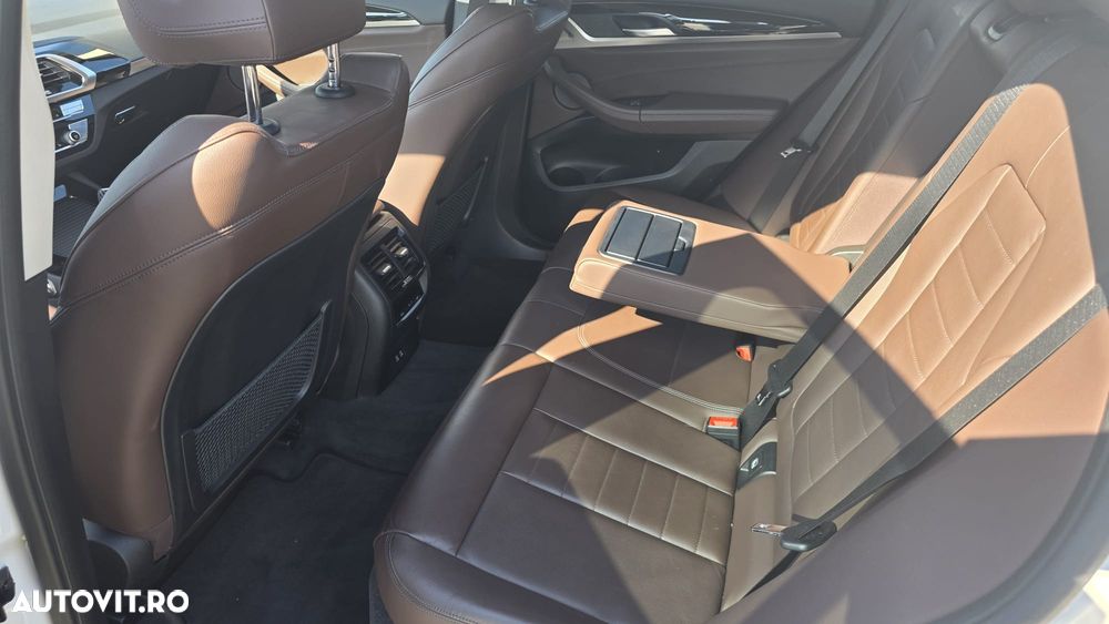 BMW X3 xDrive20d AT xLine - 8
