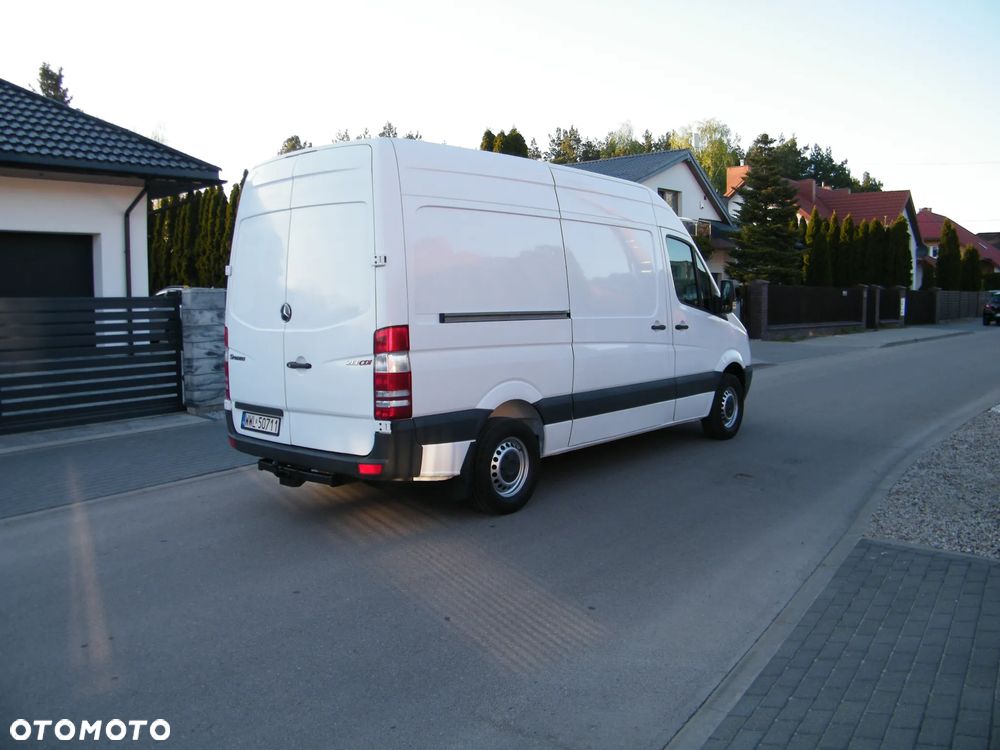 Mercedes-Benz Sprinter - 4