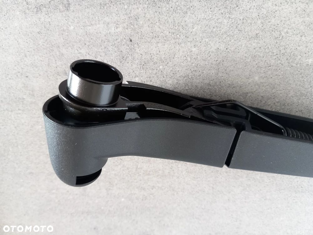 Ramię + pióro wycieraczki Ford Transit/Tourneo Courier 2014- 1840430 - 2