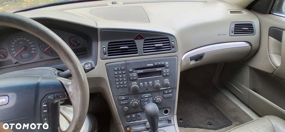 Volvo V70 2001 photo 5