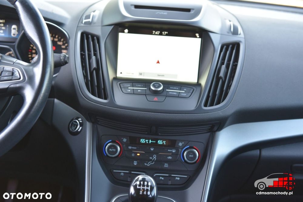 Ford Kuga - 25