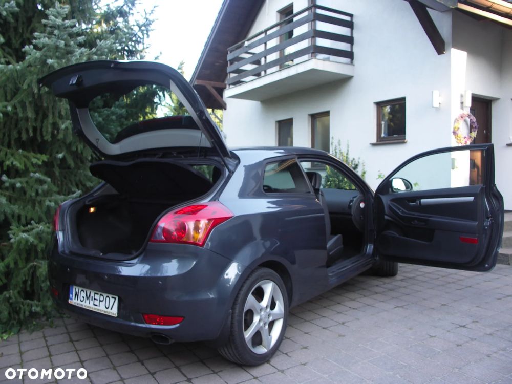 Kia ProCeed - 13