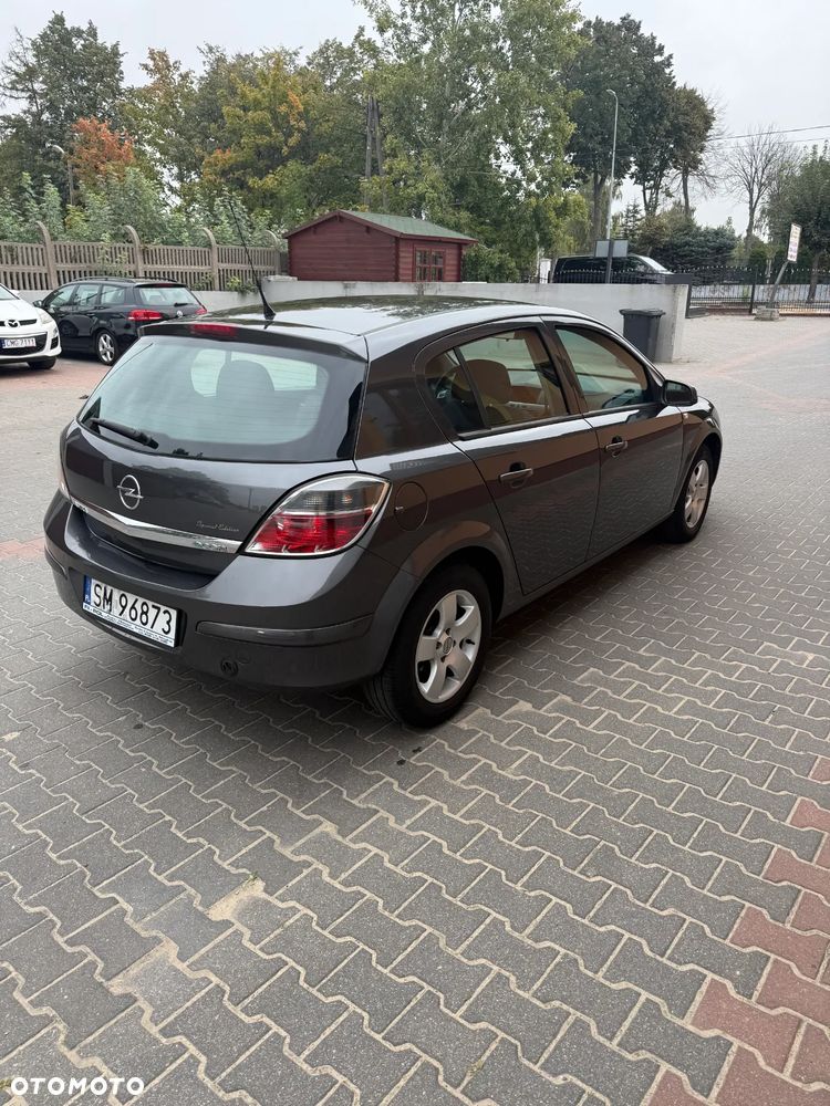 Opel Astra - 4