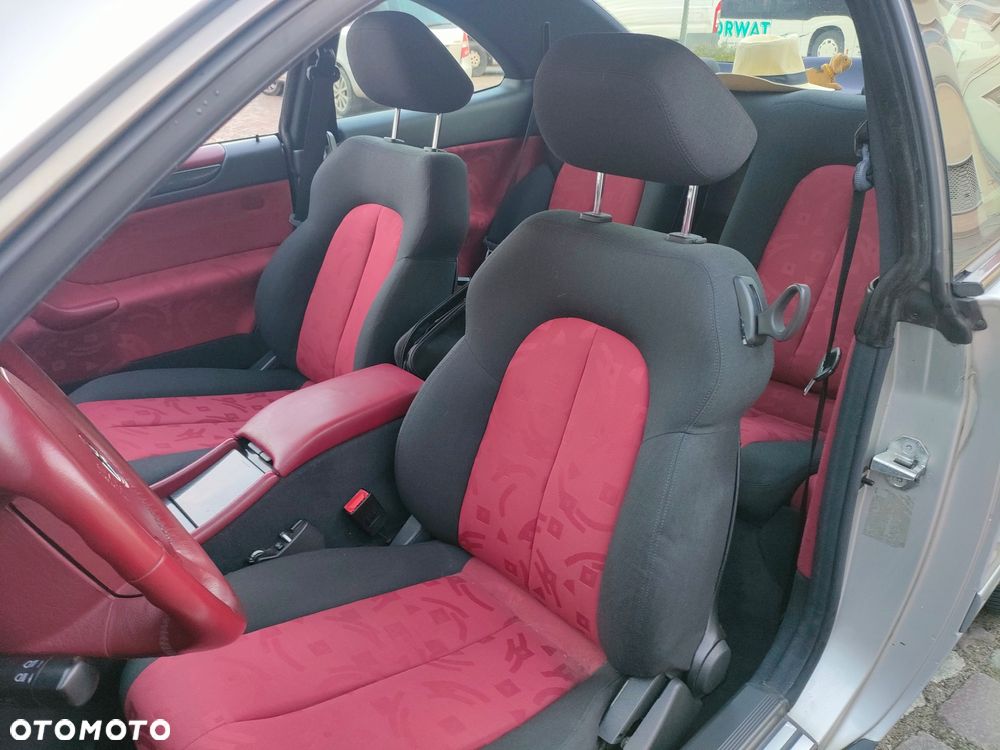 Mercedes-Benz CLK - 10