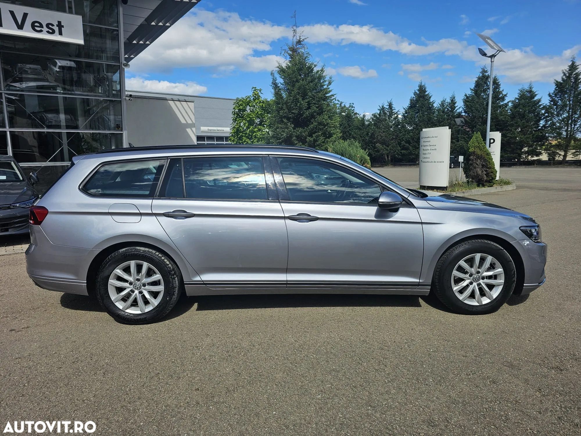 Volkswagen Passat Variant 2.0 TDI DSG Advance - 5