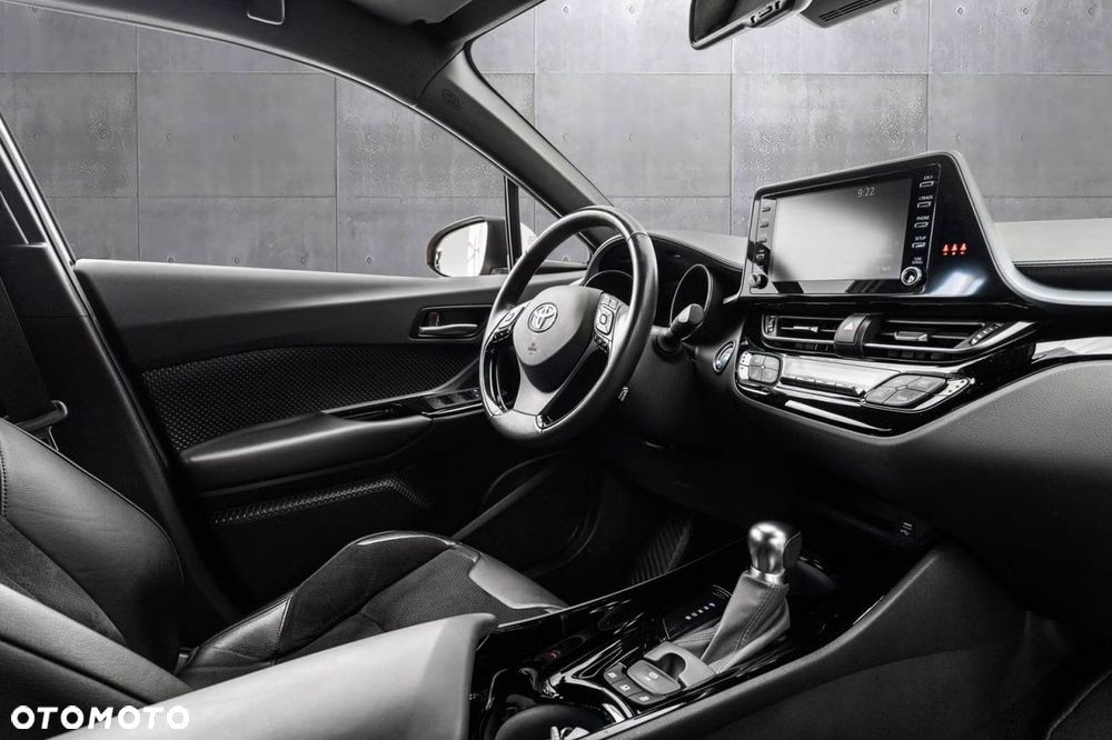 Toyota C-HR Lounge - 9