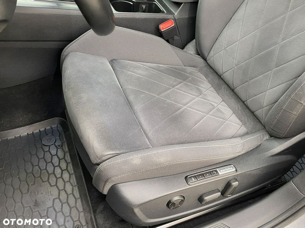 Volkswagen Golf - 18