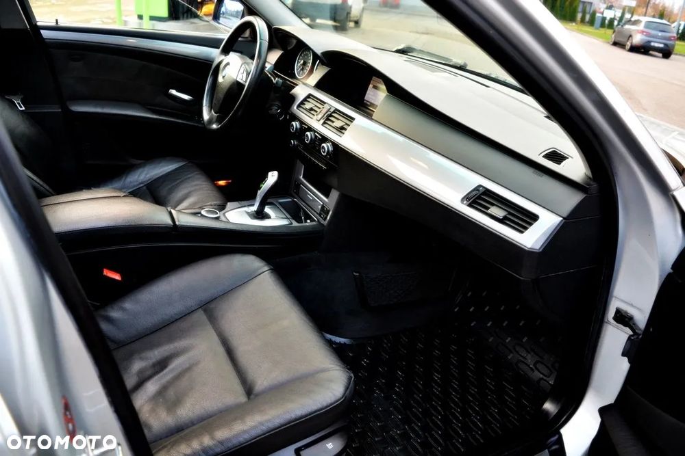 BMW Seria 5 520d - 7