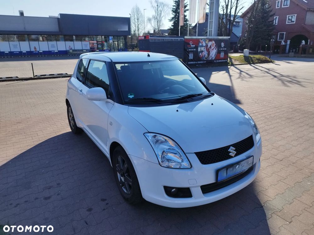 Suzuki Swift 1.3 GC - 4