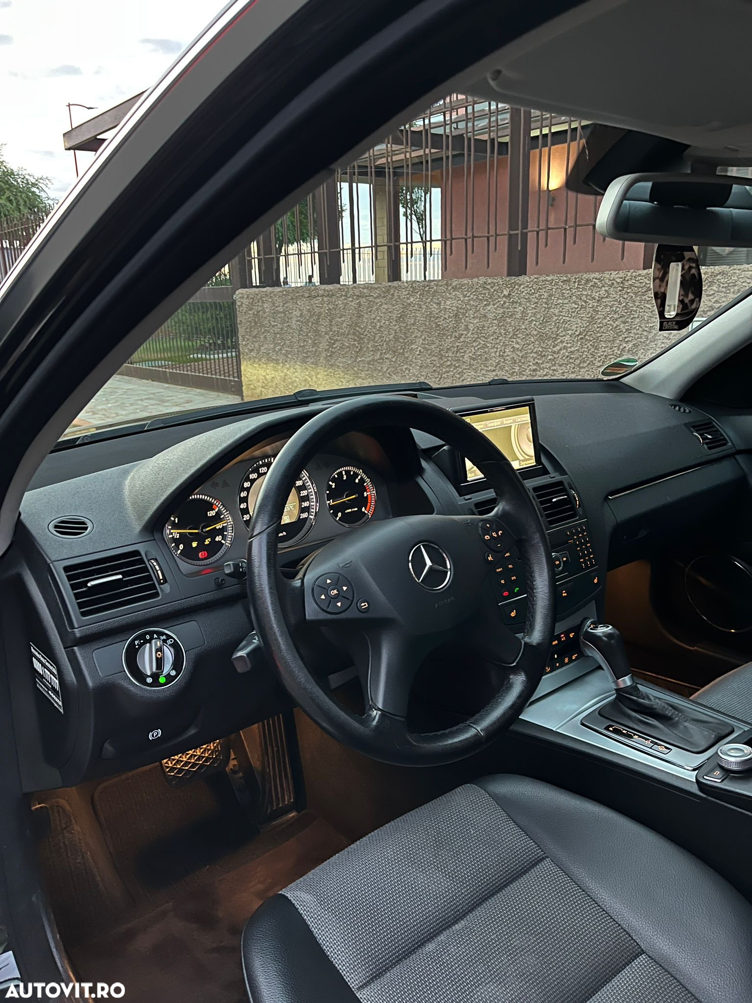 Mercedes-Benz C - 7