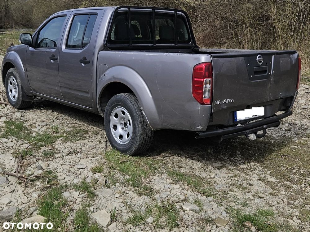 Nissan Navara 2.5 D XE - 11