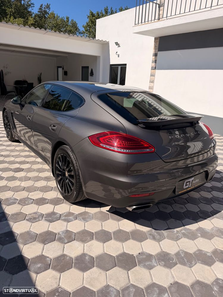 Porsche Panamera - 5