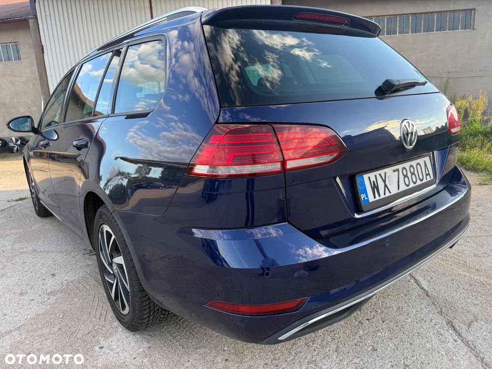 Volkswagen Golf - 4