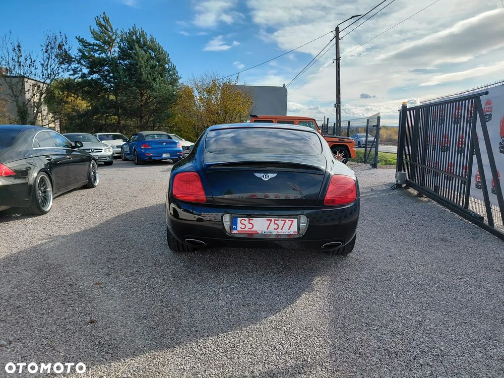 Bentley Continental GT - 12