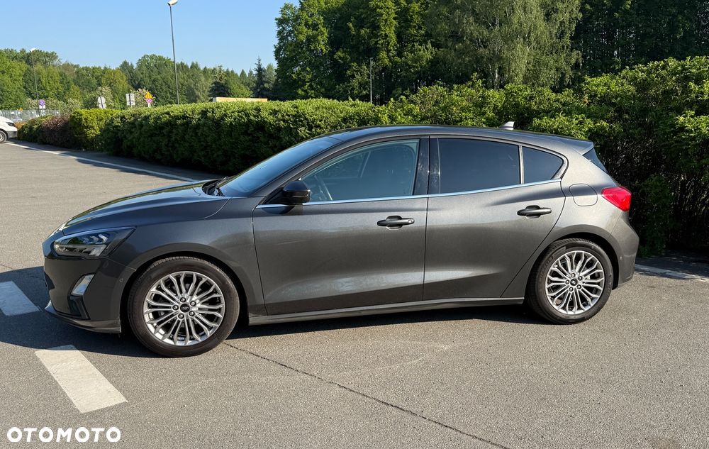 Ford Focus 1.0 EcoBoost Titanium - 1
