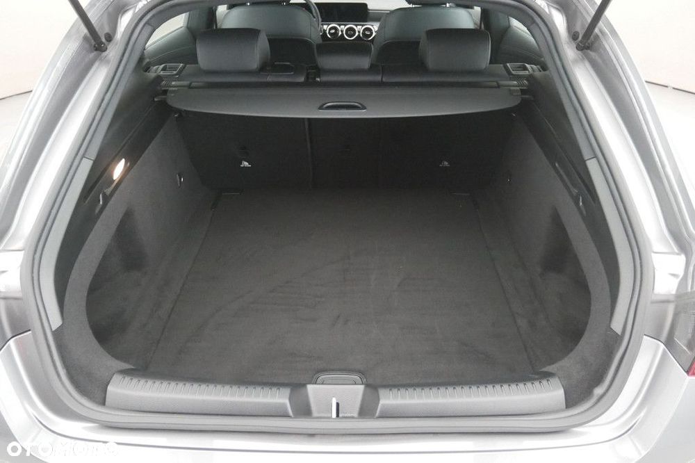 Mercedes-Benz CLA - 16