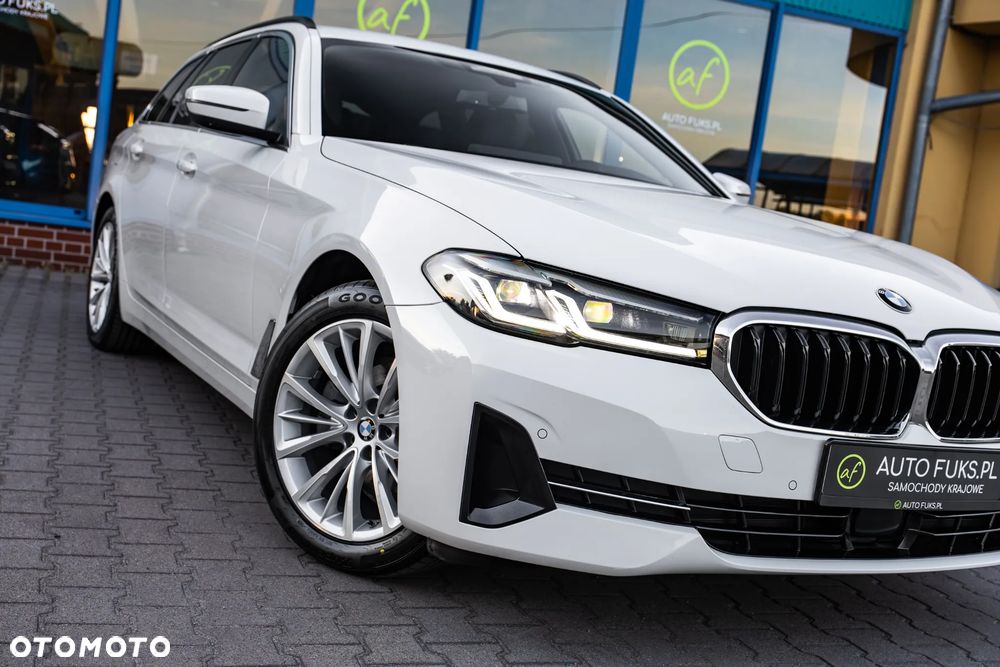 BMW Seria 5 520d xDrive Sport - 6