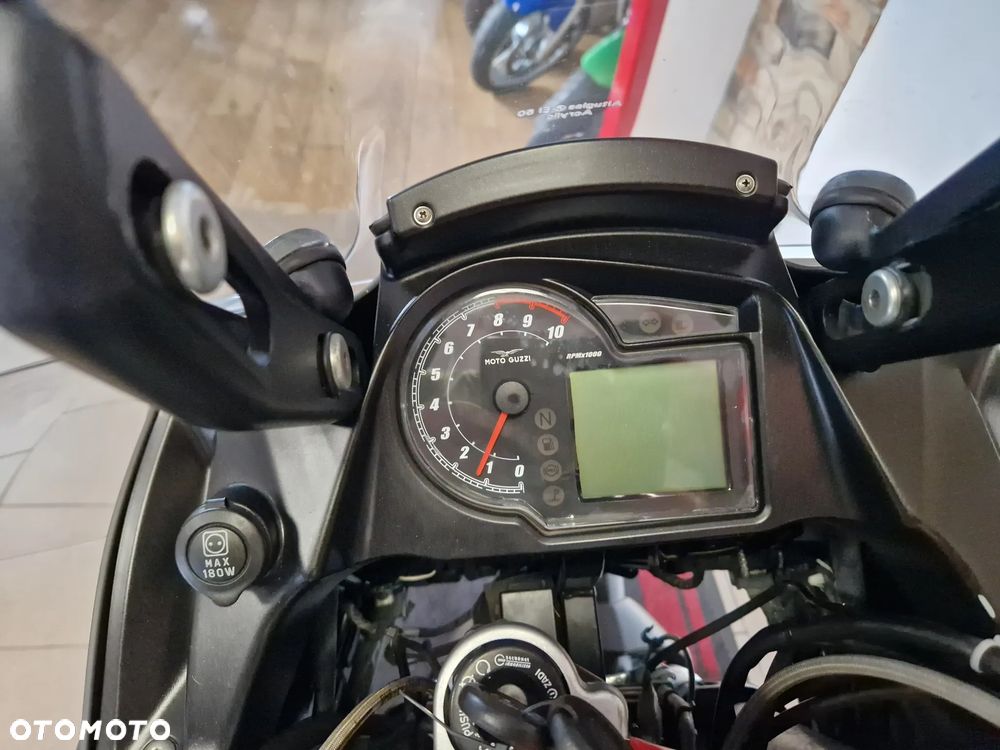 Moto Guzzi Stelvio - 10