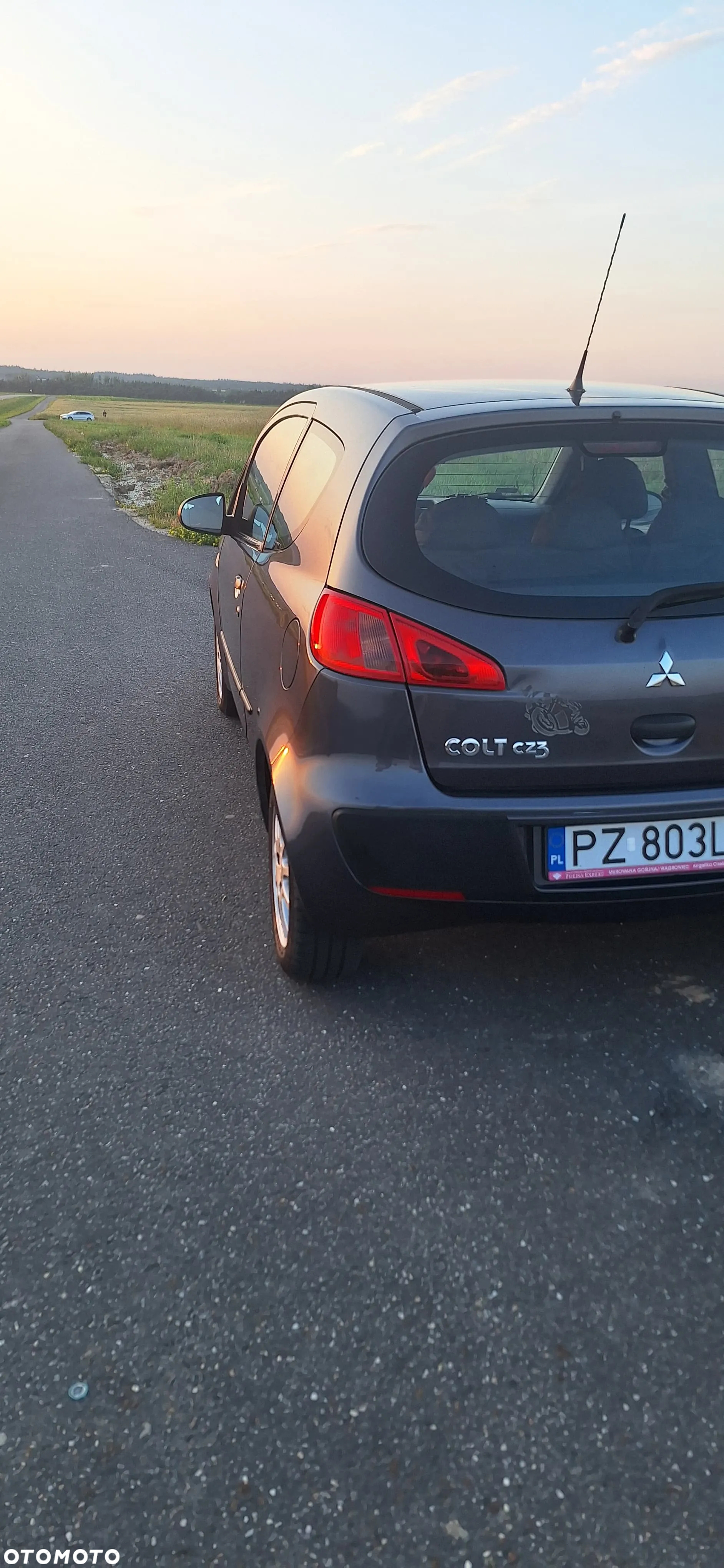 Mitsubishi Colt - 6