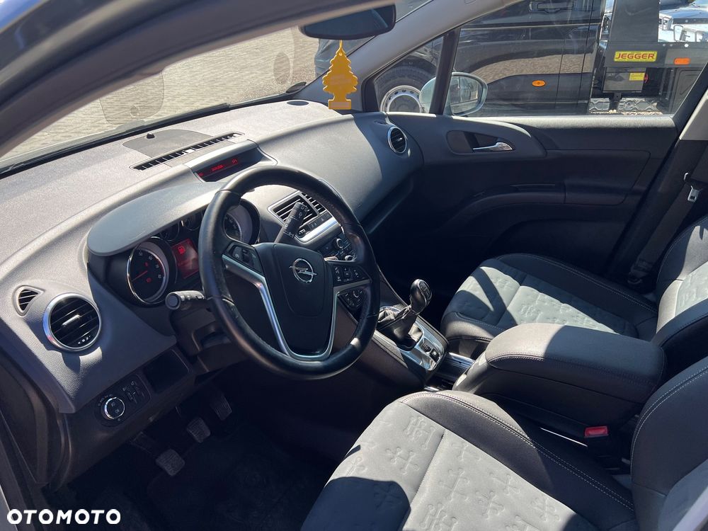 Opel Meriva 1.4 T Cosmo S&S - 16