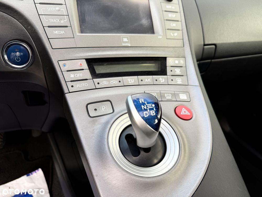 Toyota Prius 1.8 HSD Premium - 14