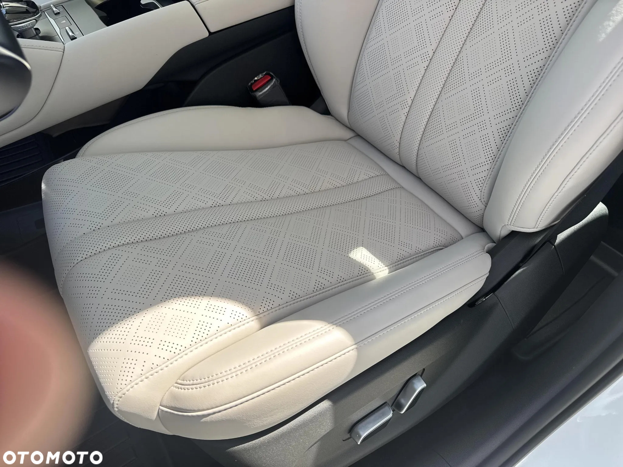 BYD Atto 2 - 12