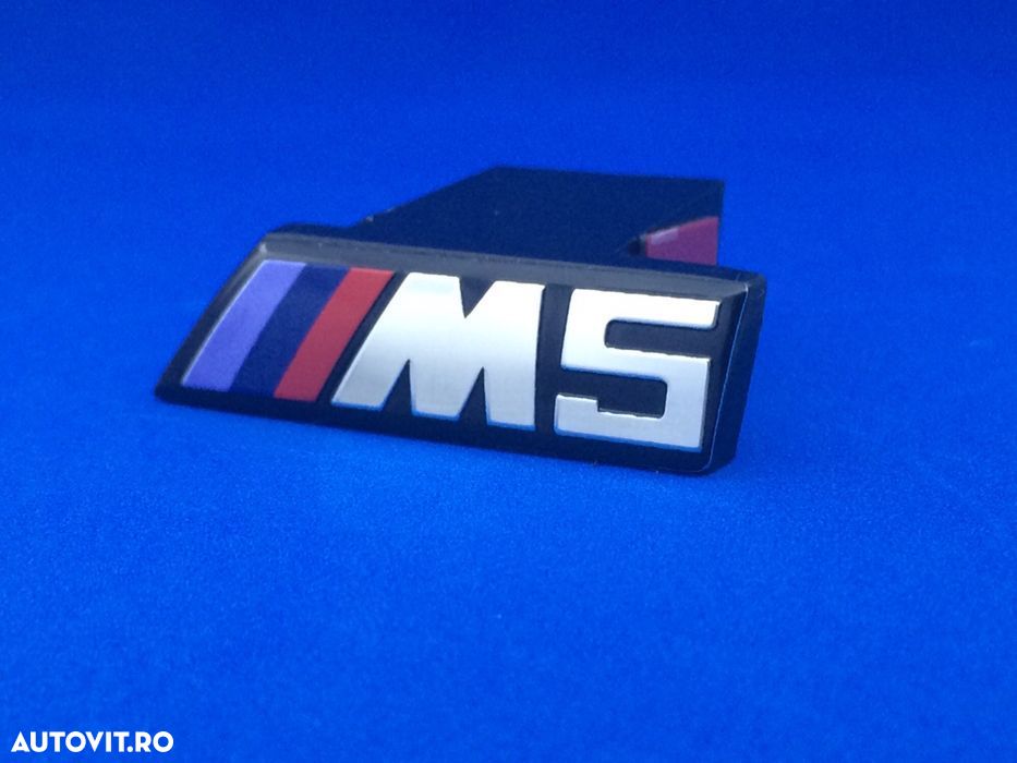 Emblema BMW M5 grila E39 - 1
