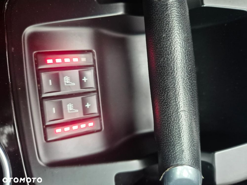 Ford S-Max - 13