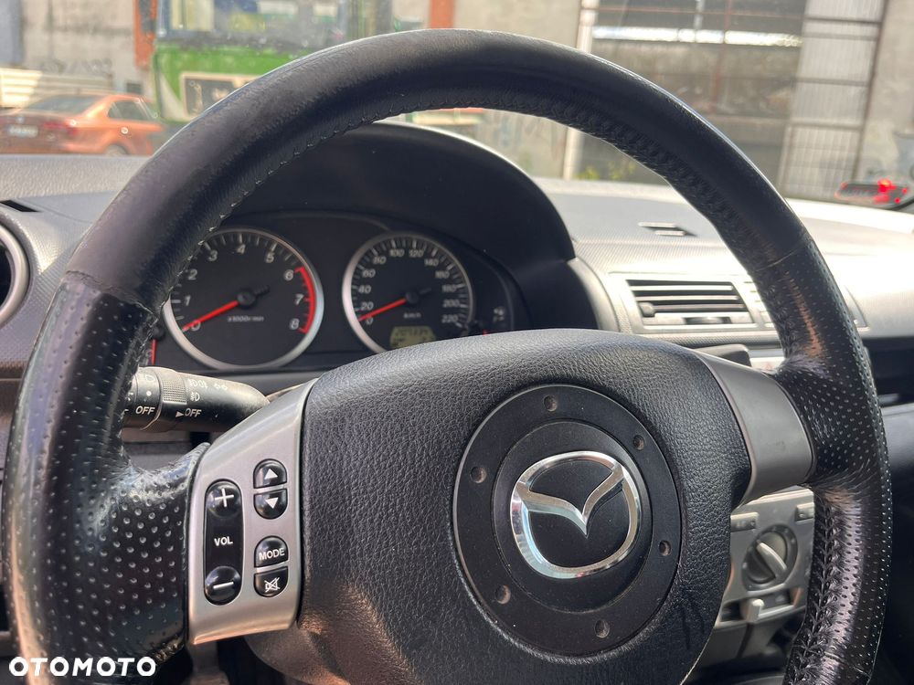 Mazda 2 - 17