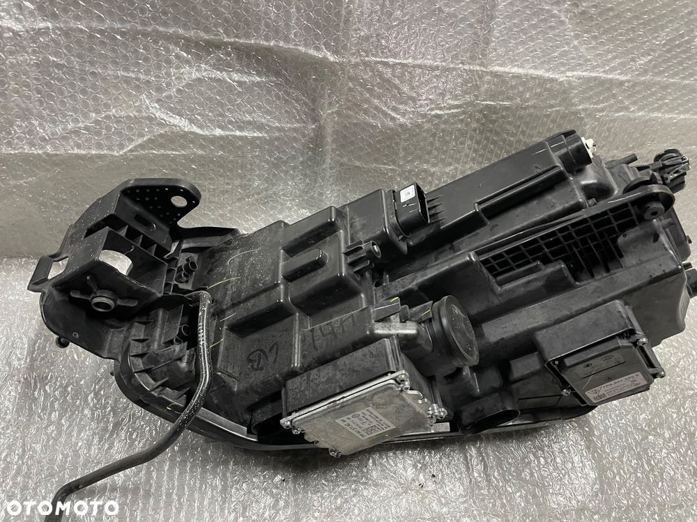 LAMPA PRAWA FULL LED PASSAT USA 561941082 - 20