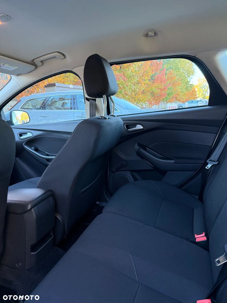 Ford Focus - 12