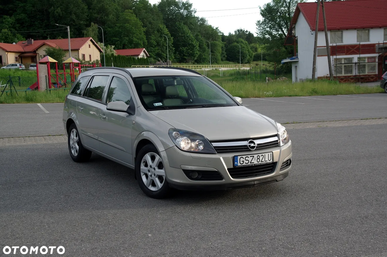 Opel Astra 1.6 Caravan Enjoy - 19