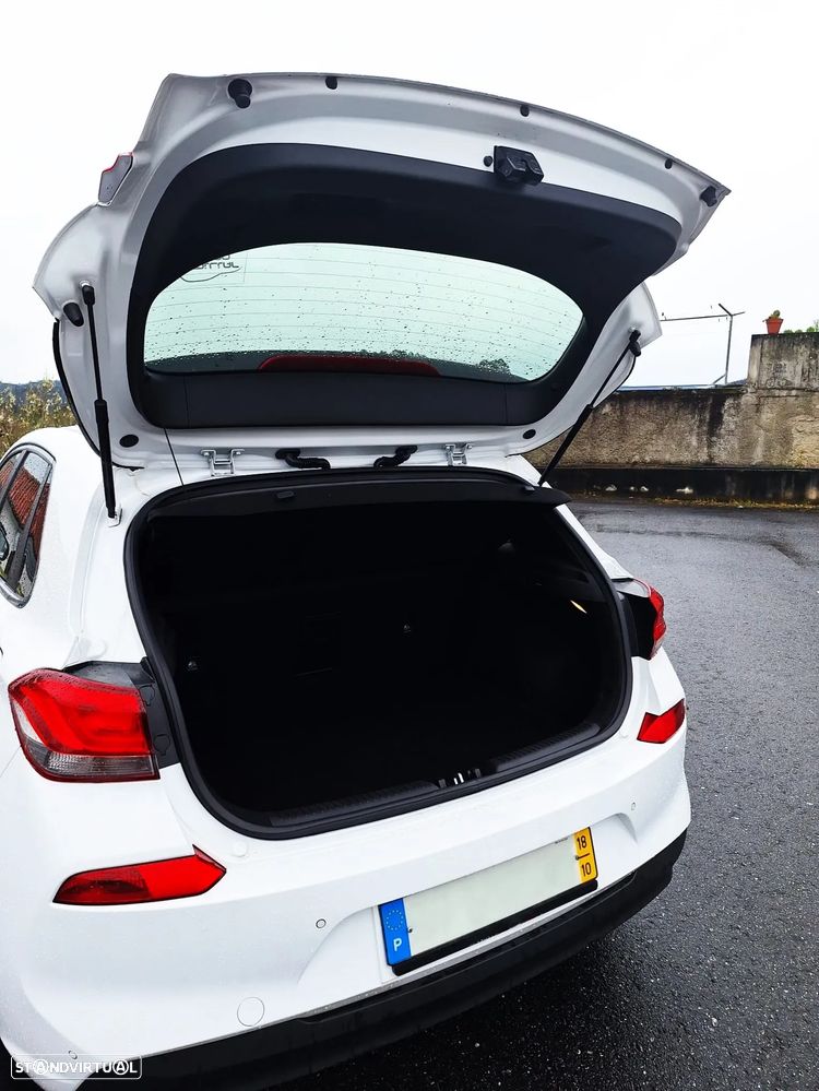 Hyundai i30 1.6 CRDI STyle - 23