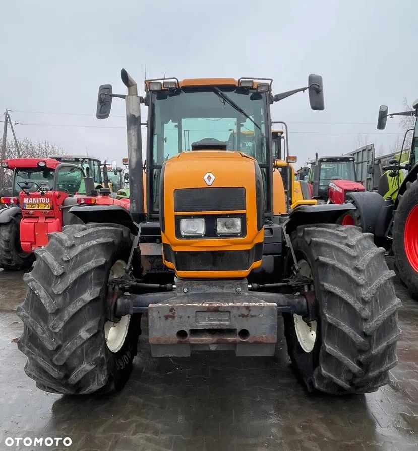 Renault Ares 825 RZ - 7